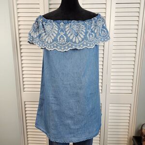 NWT Haute Monde Chambray Tunic Blouse sz Medium Embroidered Ruffle Off Shoulder